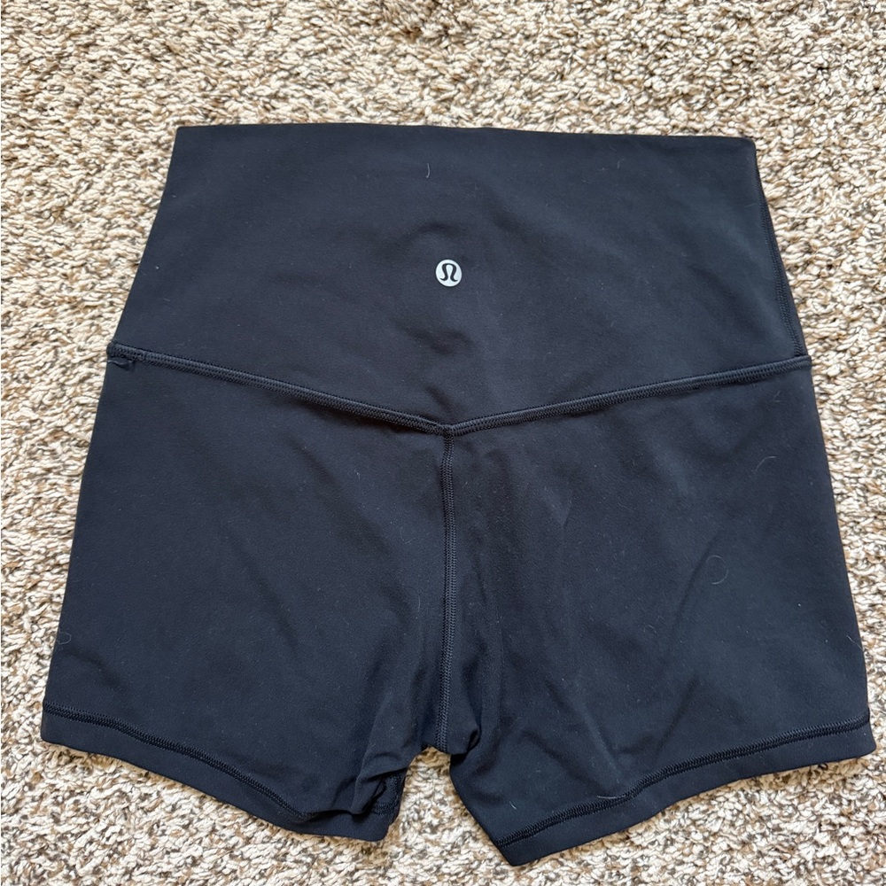lululemon athletica align 4” Black Bike Shorts size 6